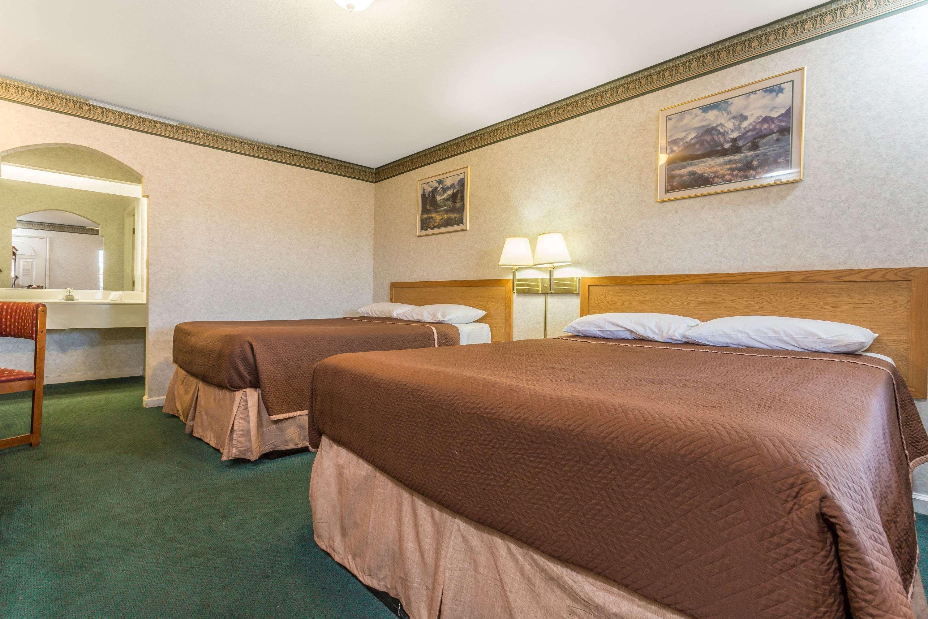 Hotel Yosemite Parkway